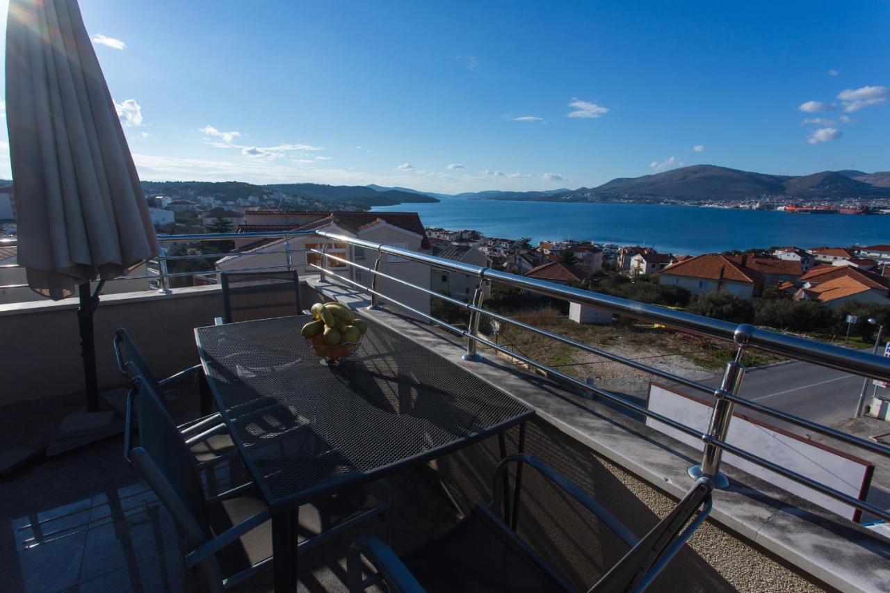 Apartments Little Paradise Трогир Екстериор снимка