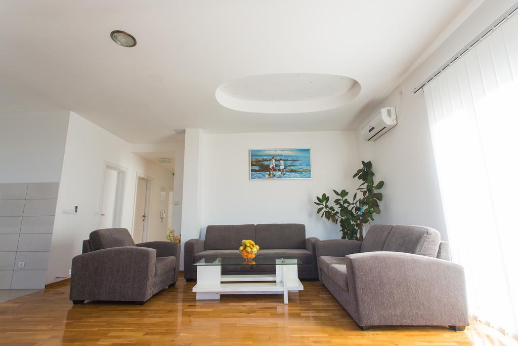 Apartments Little Paradise Трогир Стая снимка