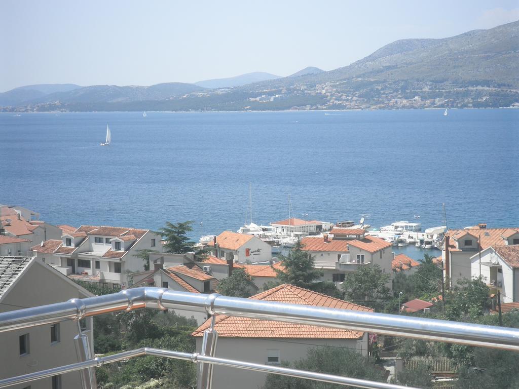 Apartments Little Paradise Трогир Екстериор снимка
